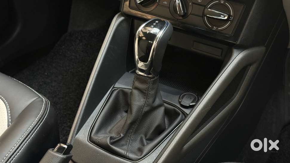 Skoda Kylaq Signature At, 2025, Petrol