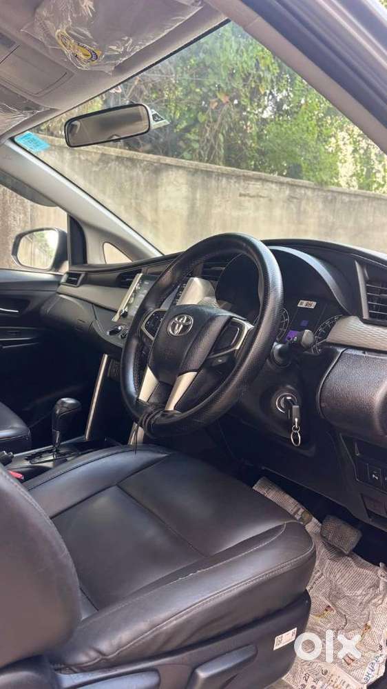 Toyota Innova Crysta, 2022, Petrol