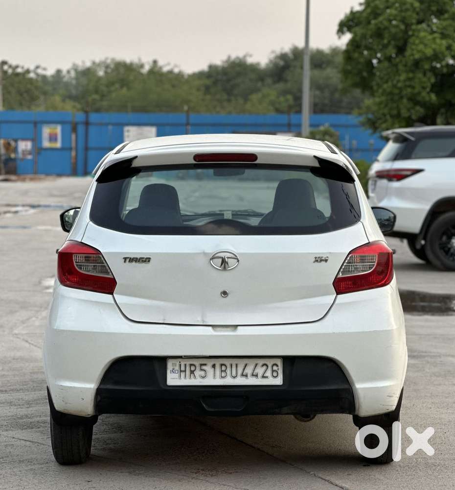 Tata Tiago 1.2 Revotron Xt (o), 2018, Petrol