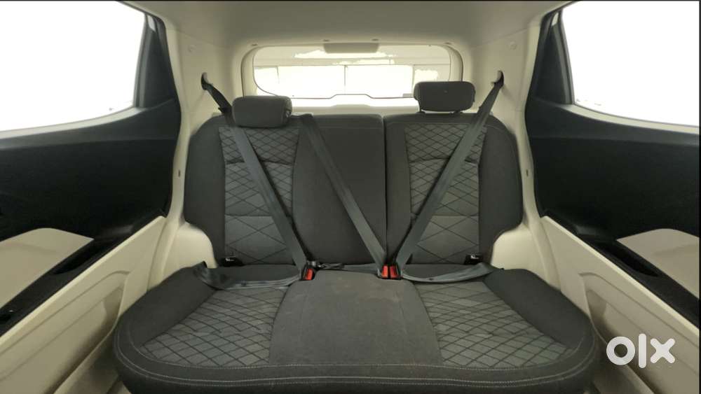 Mahindra Xuv 3xo Ax5 Pm At, 2024, Petrol