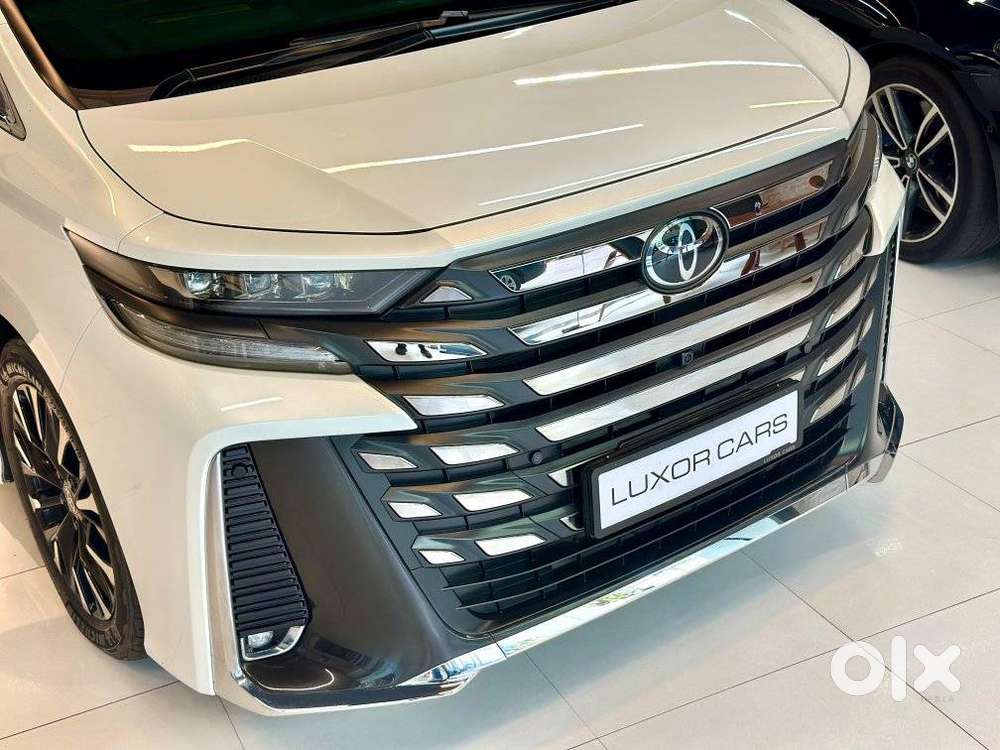 Toyota Vellfire Vip – Executive Lounge, 2024, Petrol