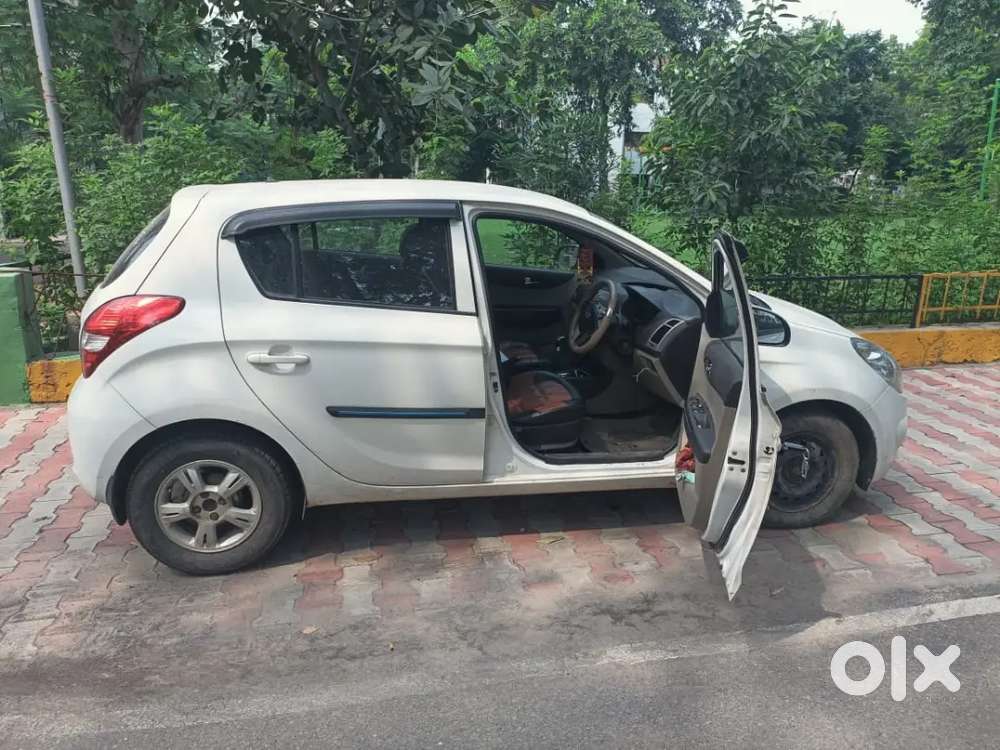 Hyundai I20 Asta 2013 Petrol Car