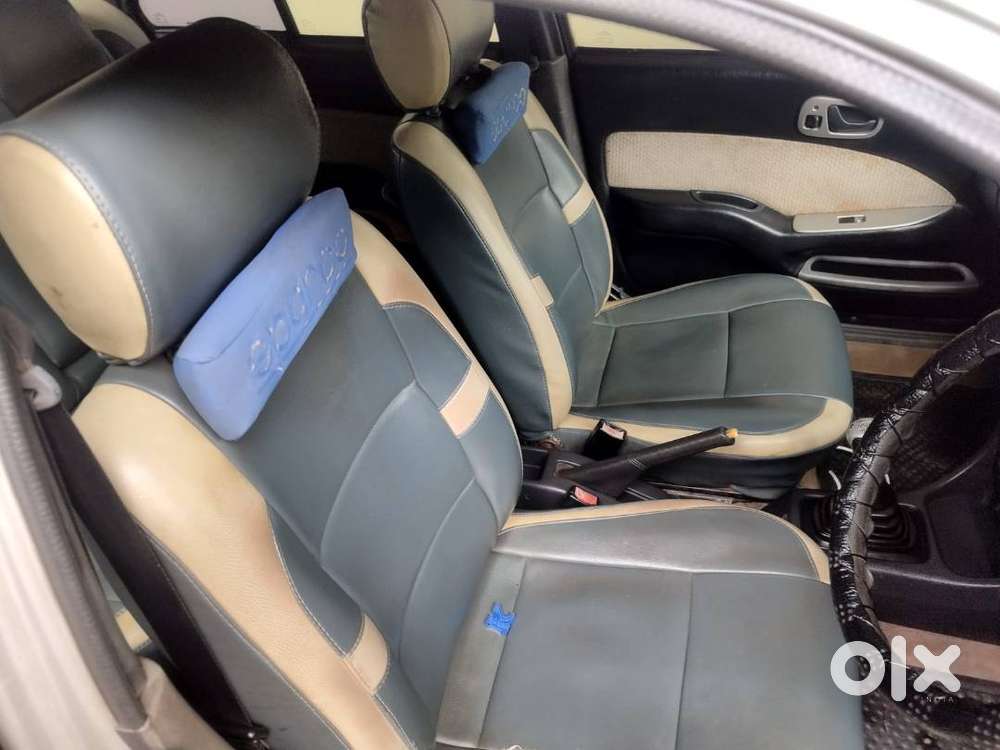 Maruti esteem vxi