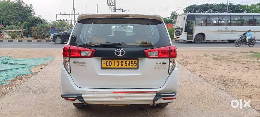 Toyota Innova Crysta 2.4 Gx Mt 8s, 2025, Diesel