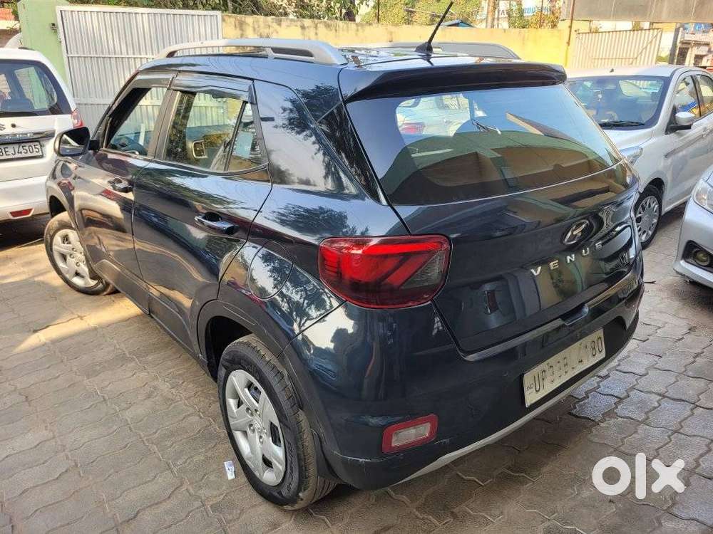 Hyundai Venue 1.2 S Plus, 2020, Petrol