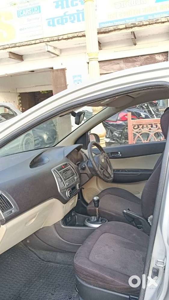Hyundai I20 1.2 Sportz Option, 2014, Petrol