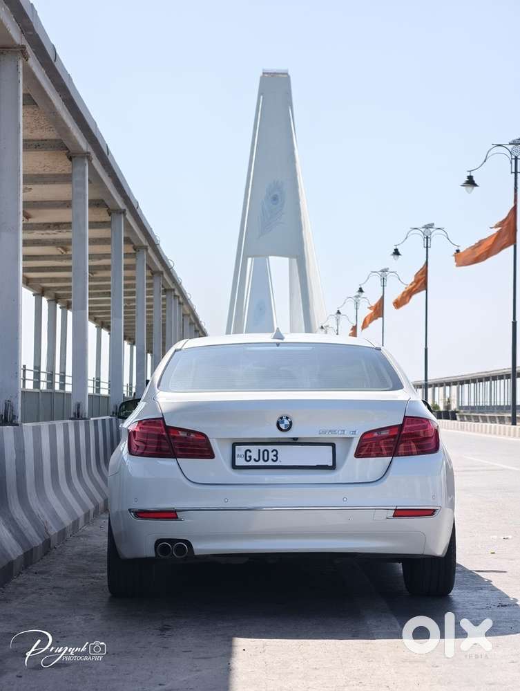 Bmw 5 Series Luxury Line