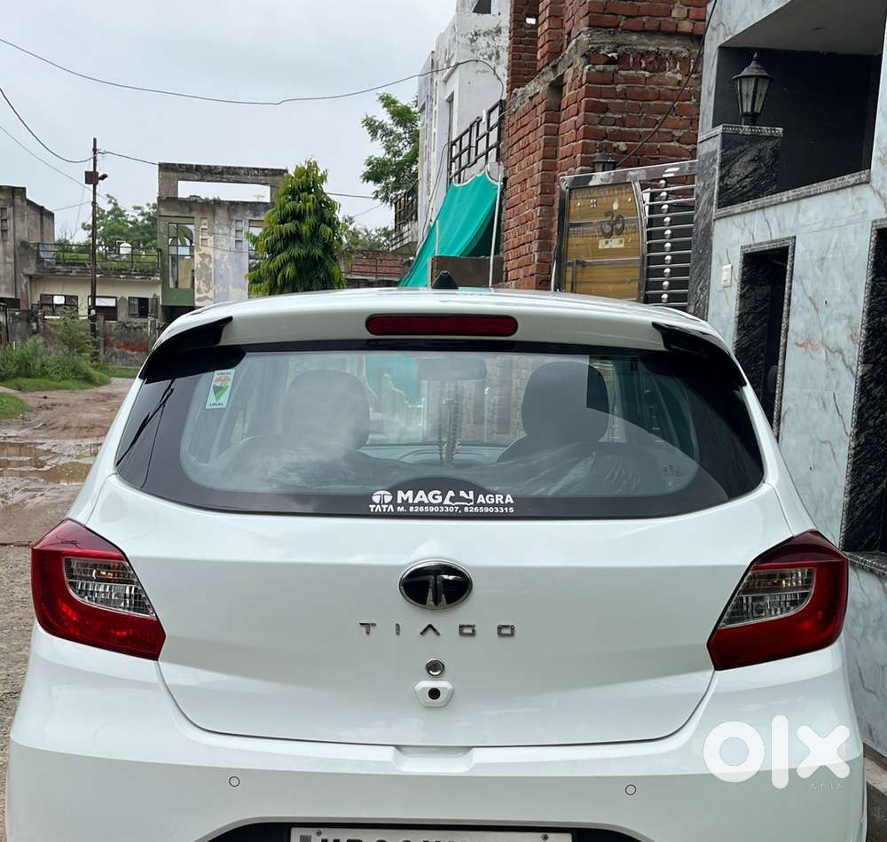 Tata Tiago Petrol 2025
