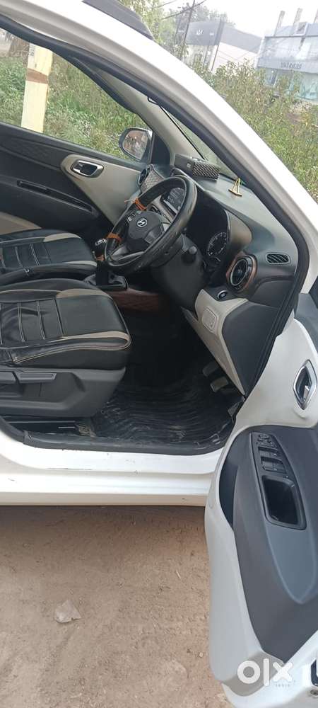 Hyundai Aura Sx (o) Crdi Manual, 2020, Petrol