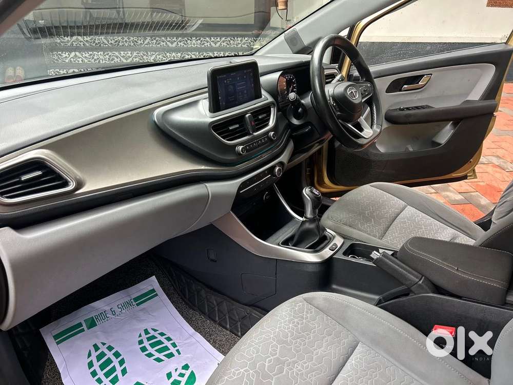 Tata Altroz 1.2 Xz Plus Petrol, 2020, Petrol