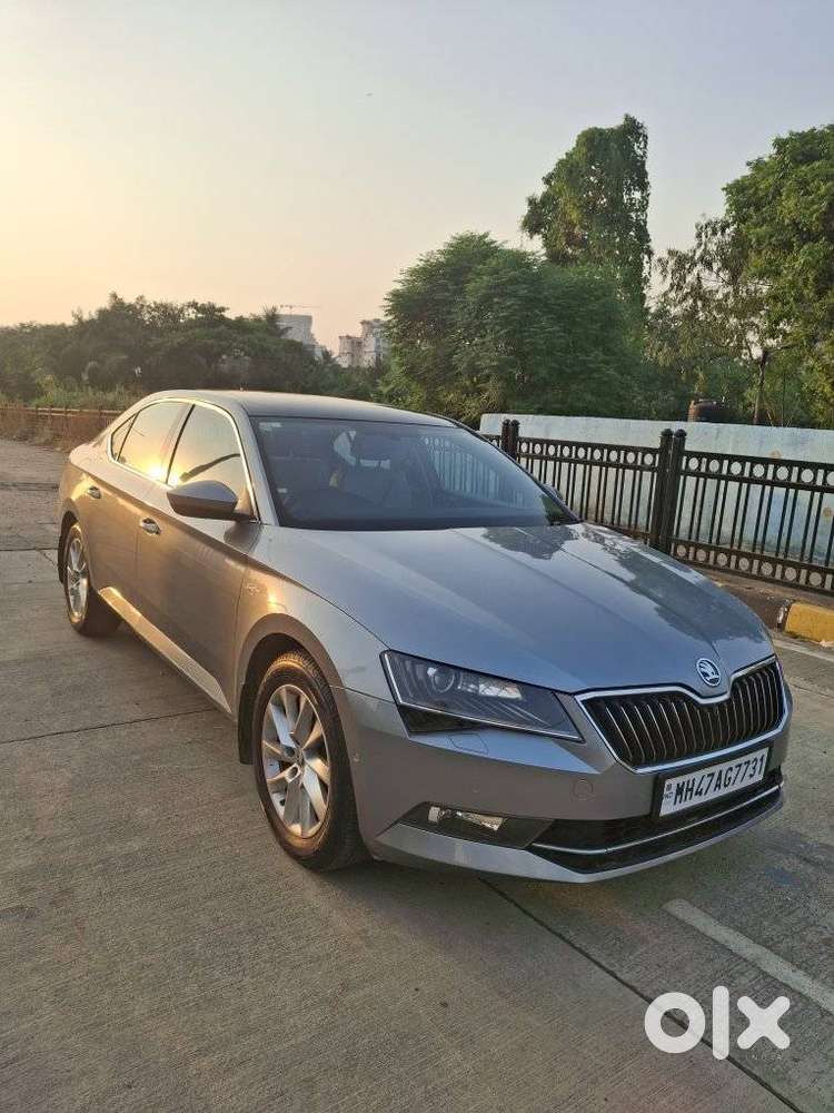 Skoda Superb L&k 1.8 Tsi At, 2019, Petrol