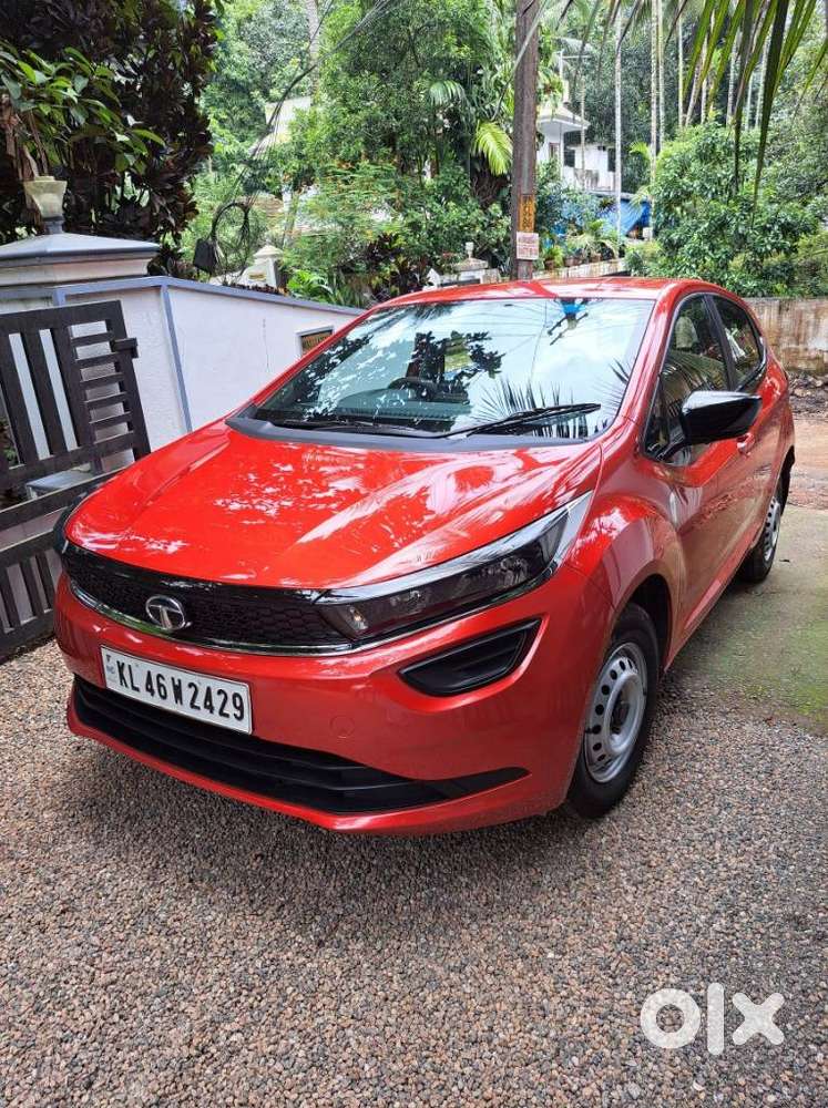 Tata Altroz 1.2 Xe, 2021, Petrol