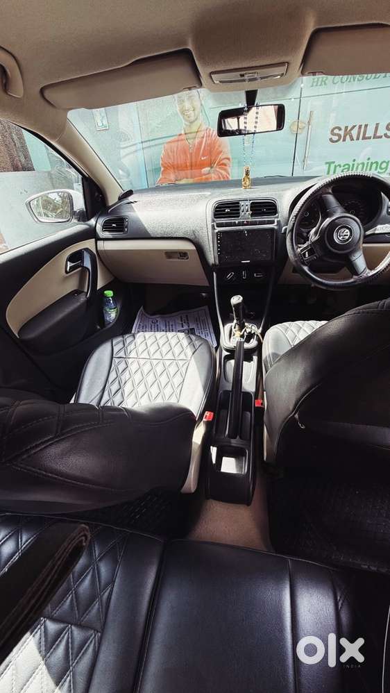 Volkswagen Polo Petrol 2011