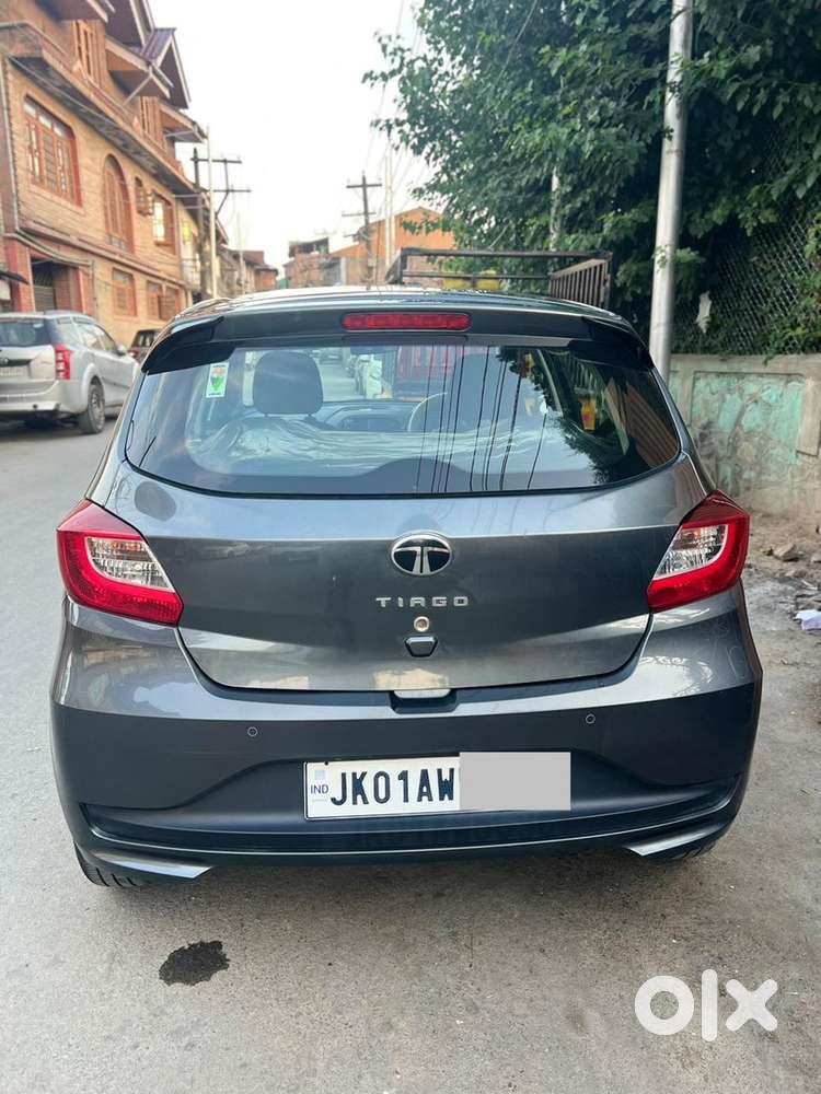 Tata Tiago Petrol Manual 2024 Year 3.7 Finance Cash 2.1
