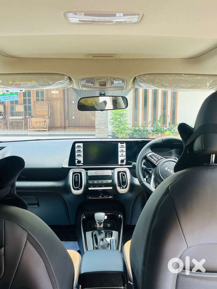 Kia Sonet Petrol Automatic 2026