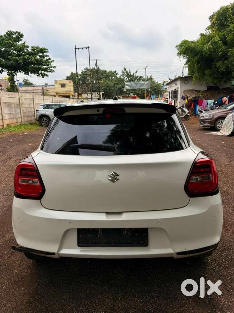 Maruti Suzuki Swift 1.3 Zxi, 2021, Petrol