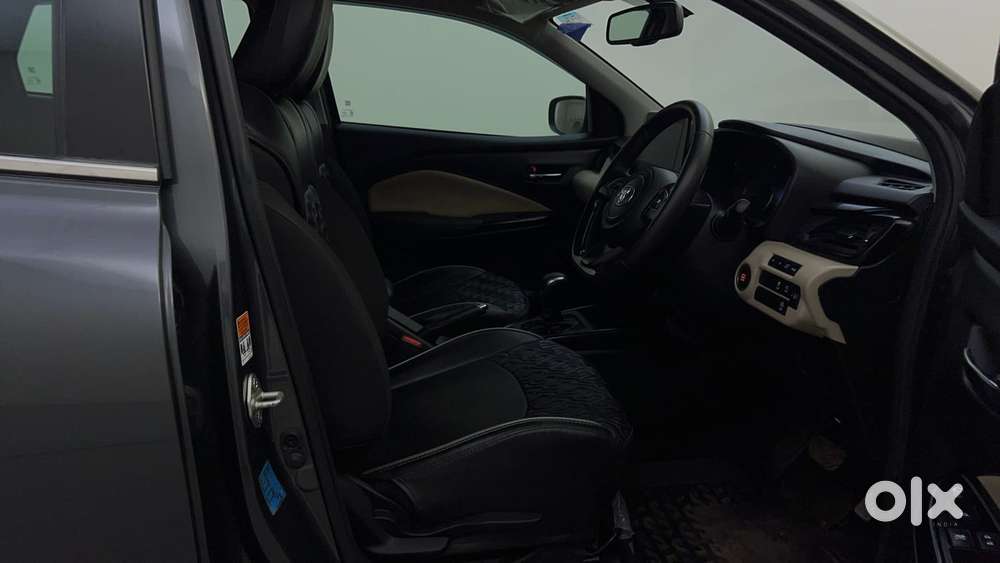 Toyota Glanza 1.2 V Amt, 2024, Petrol