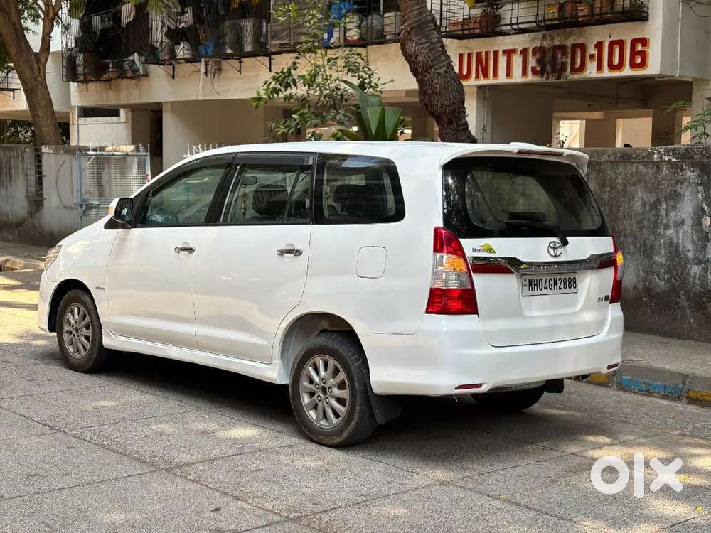 Toyota Innova 2014 V
