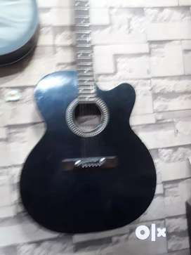 Old guitar deals for sale olx