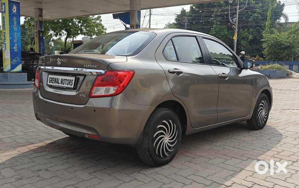 Maruti Suzuki Dzire 1.2 Vxi, 2017, Petrol
