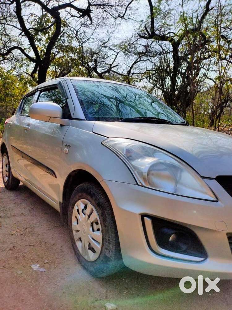 Maruti Suzuki Swift Lxi Optional-o, 2017, Petrol