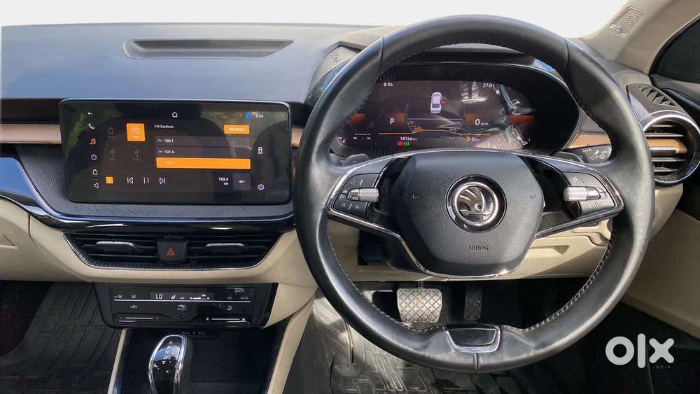 Skoda Slavia 1.0 Tsi Style At, 2022, Petrol