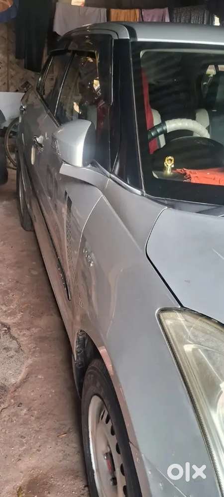 Maruti Suzuki Dzire 1.2 Vxi 2012