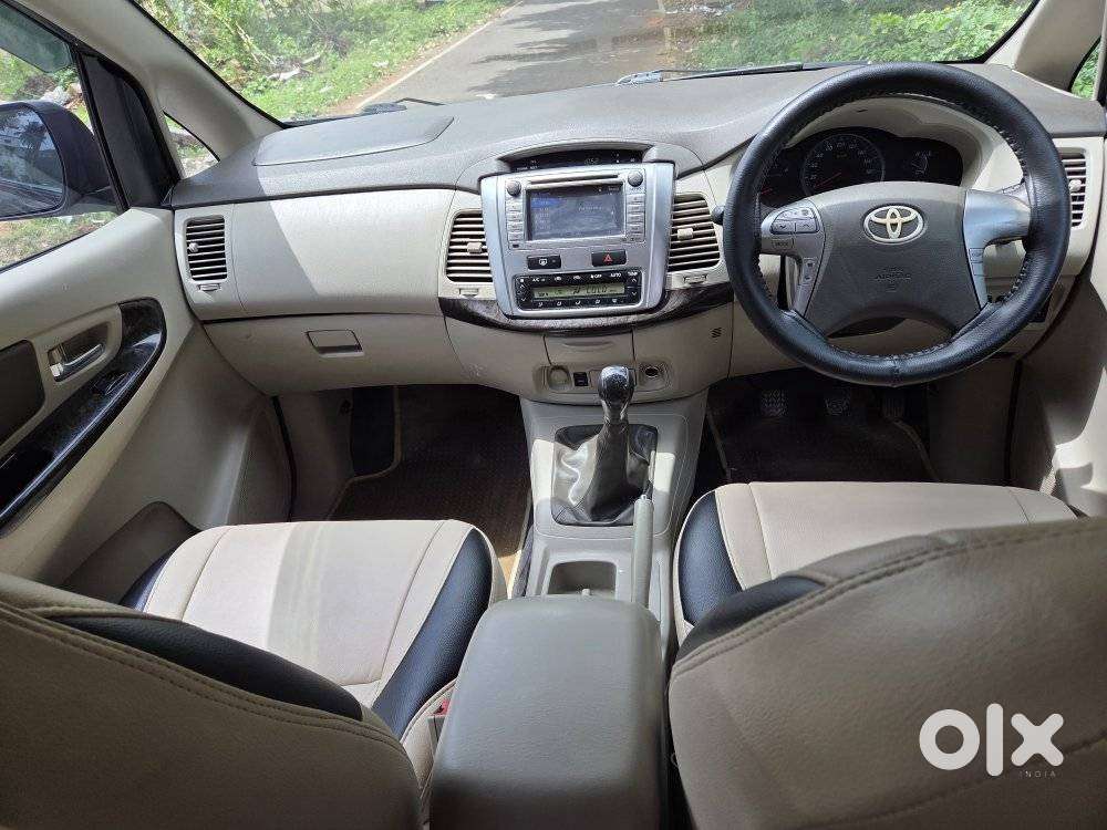Toyota Innova 2.5 Z Diesel 7 Seater, 2014, Diesel