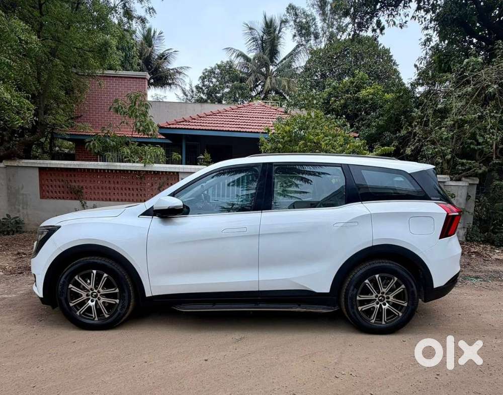Mahindra Xuv700 2.2 Ax 7 Diesel At Luxury Pack Str Awd, 2022, Diesel