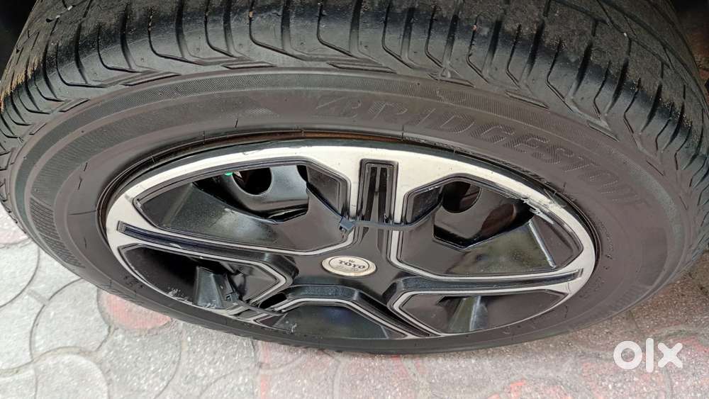 Tata Nexon 1.2 Revotron Xm (s), 2021, Petrol