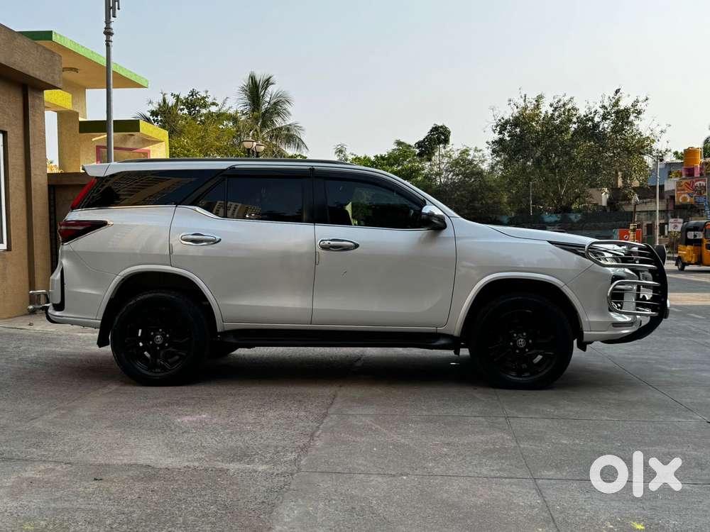 Toyota Fortuner 2.8 Gr-s, 2023, Diesel