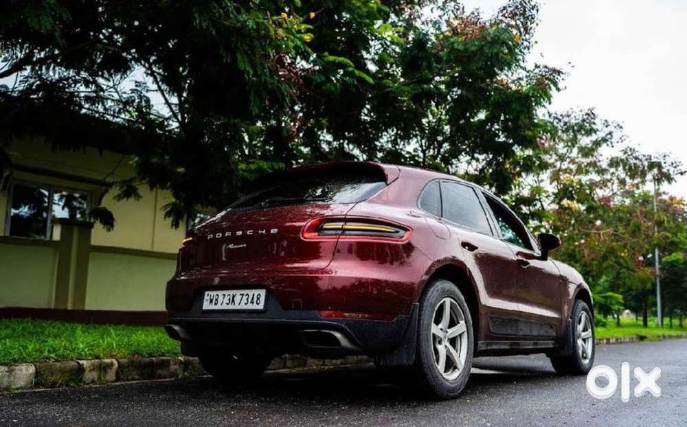 2018 Porsche Macan Petrol