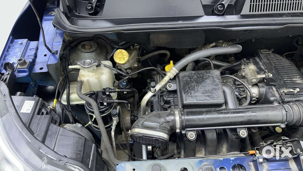 Renault Triber Rxz, 2021, Petrol