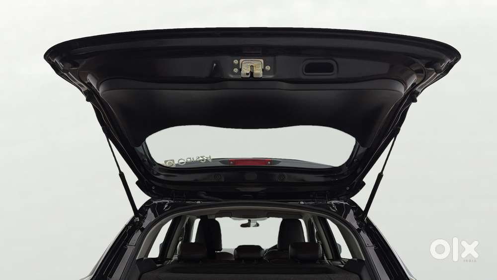 Maruti Suzuki Grand Vitara 1.5 Alpha Plus Intelligent Hybrid Ecvt, 2..
