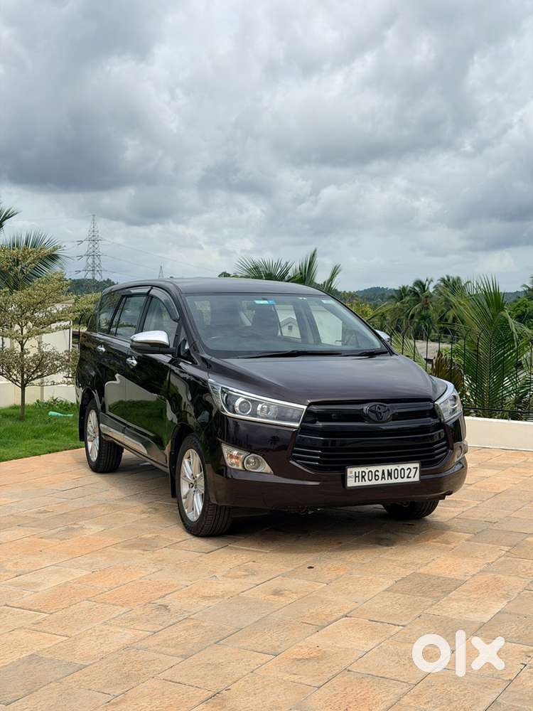 Toyota Innova Crysta 2.8 Z 2017