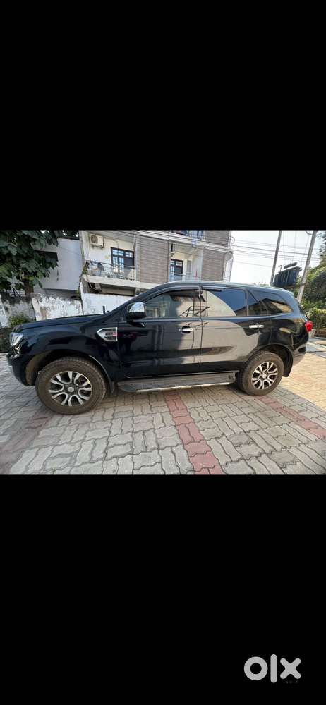 Ford Endeavour 2.2 Titanium At 4x2, 2016, Diesel