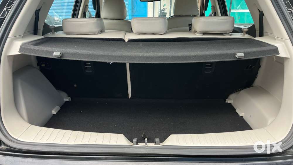 Mahindra Xuv300 W8 Option, 2022, Petrol