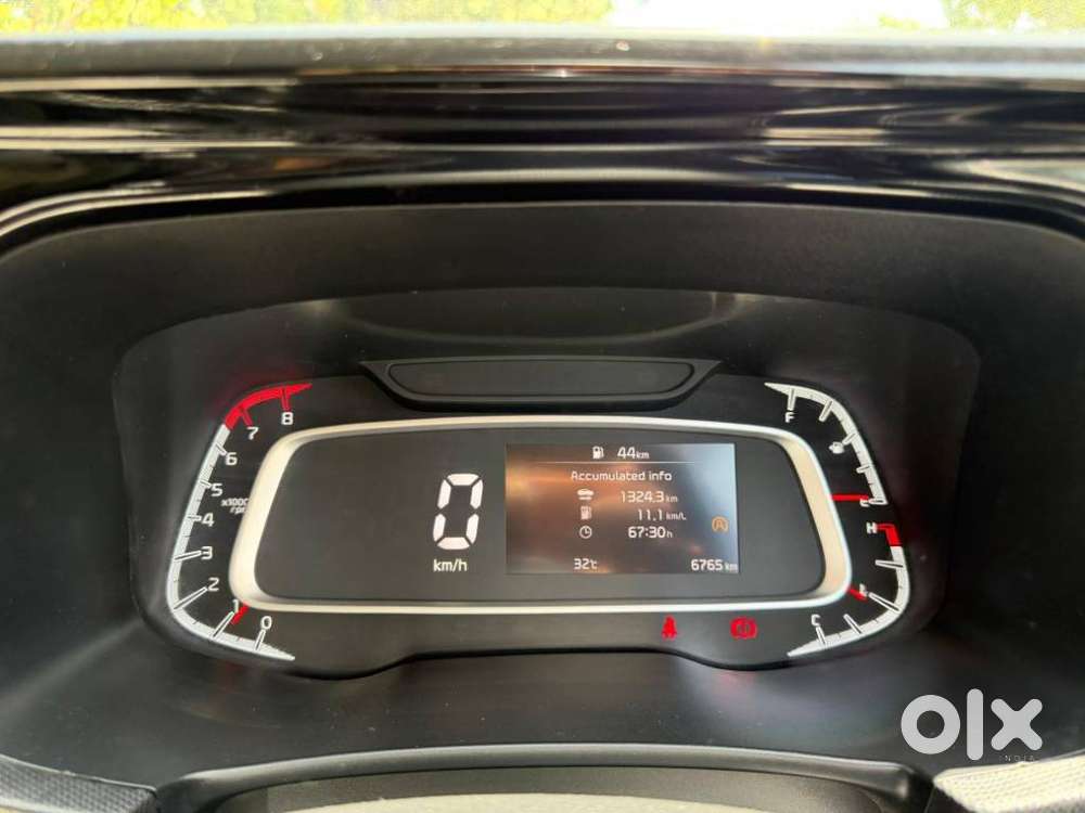 Kia Sonet, 2025, Petrol