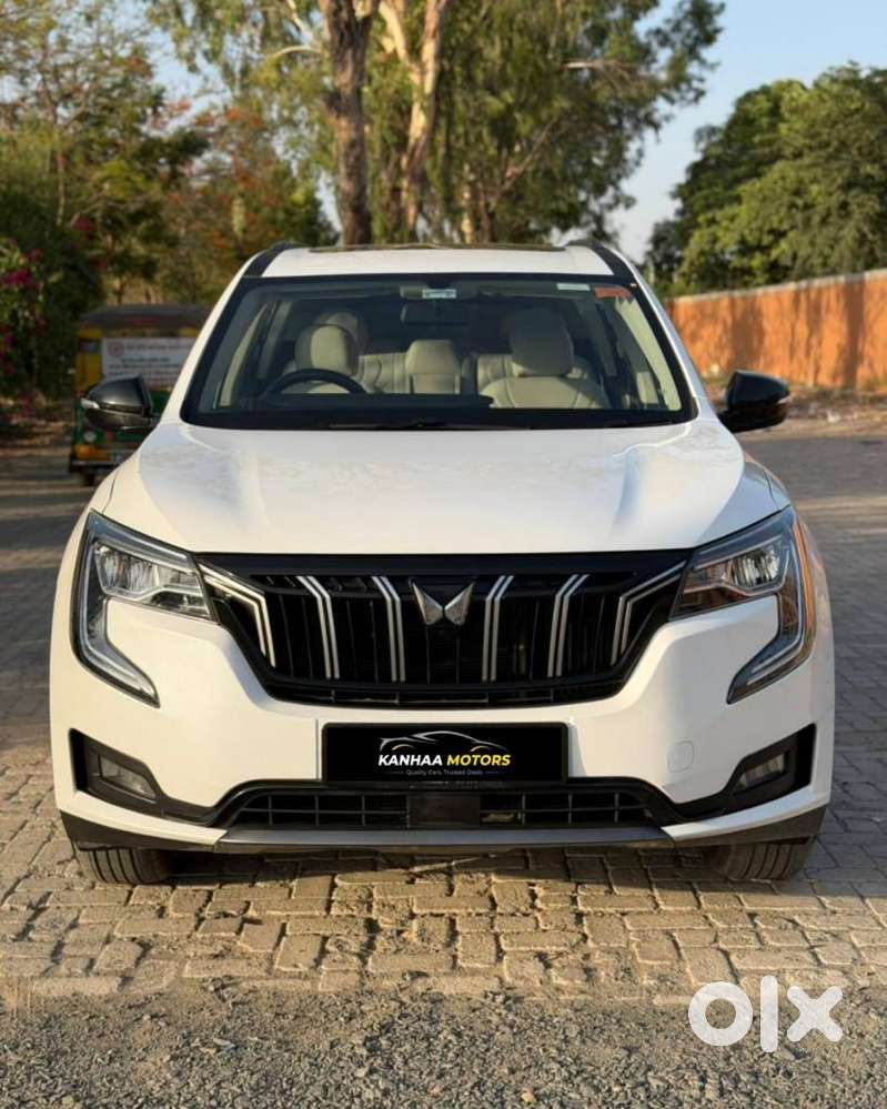 Mahindra Xuv700 2.2 Ax 5 Diesel At 7 Str, 2025, Diesel