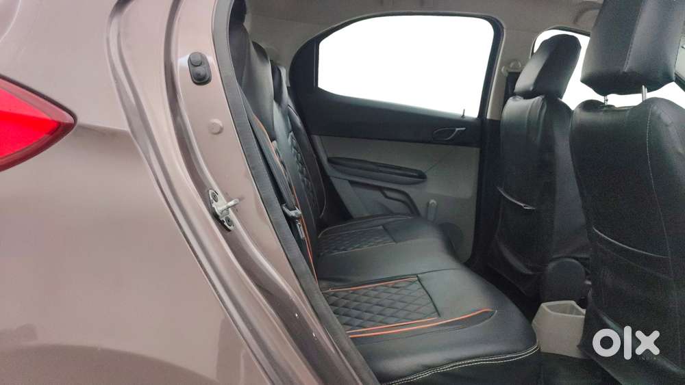 Tata Tiago Xe, 2019, Petrol