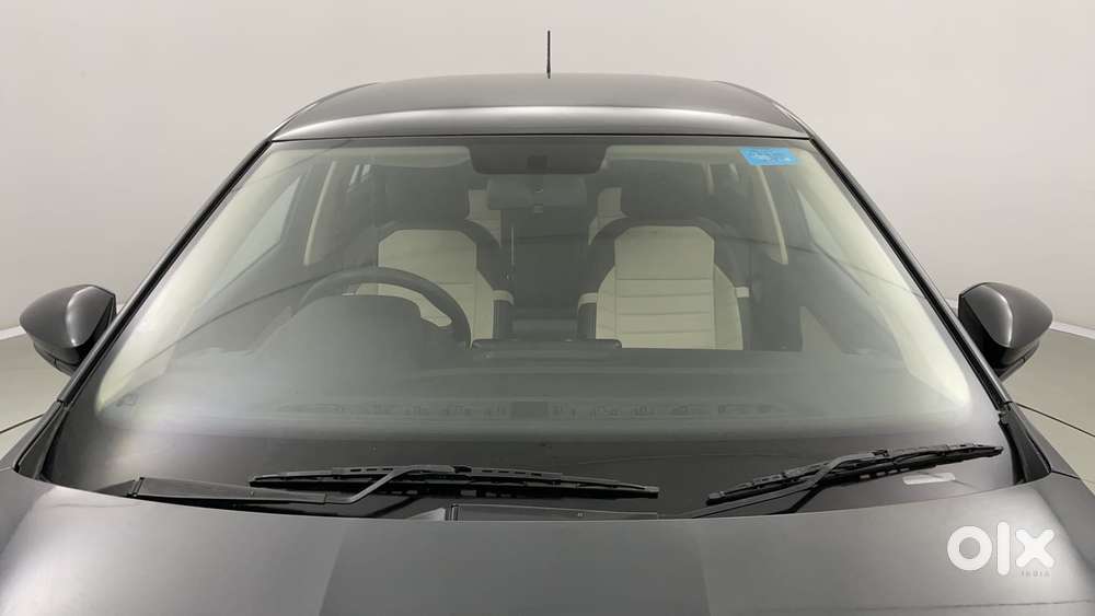 Skoda Slavia Active 1.0l Tsi Mt, 2022, Petrol