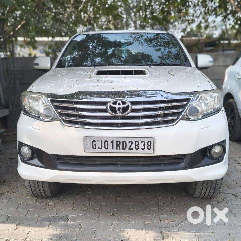 Toyota Fortuner 3.0 4x2 Automatic, 2013, Diesel