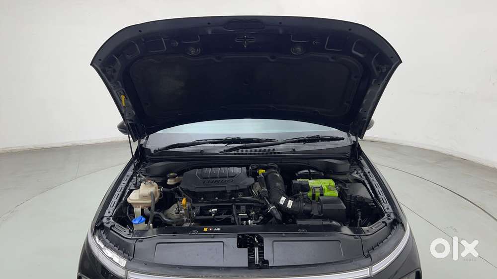 Hyundai Verna 1.5 Sx Turbo Petrol Mt, 2023, Petrol