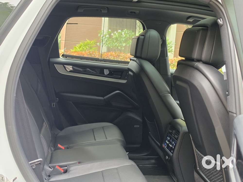 Porsche Cayenne V6 Tiptronic, 2023, Petrol