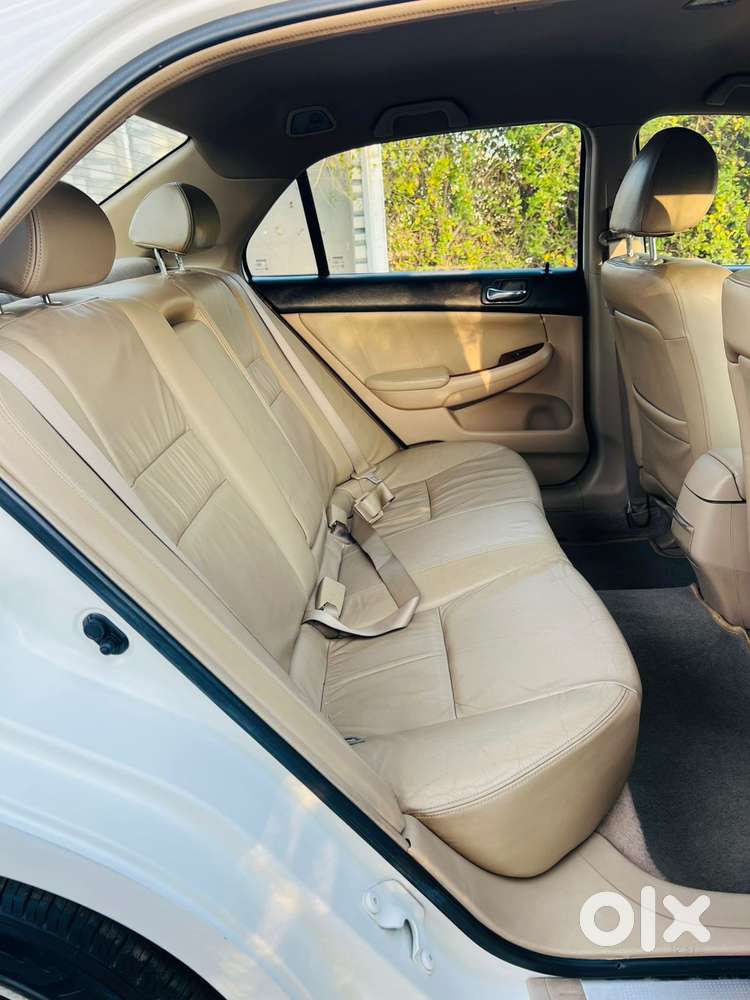 Honda Accord 2.4 Manual, 2008, Petrol