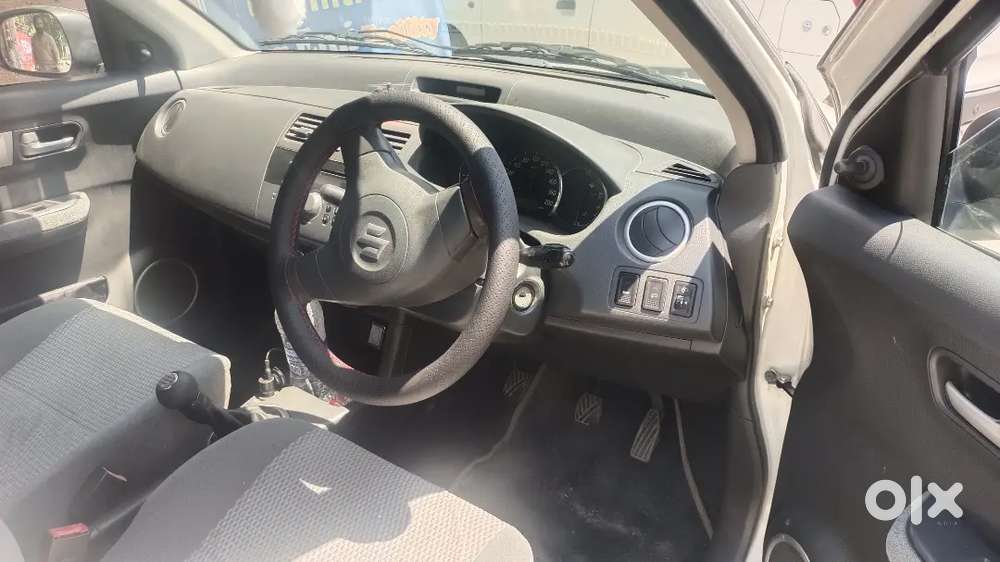 Maruti Suzuki Dzire 2011