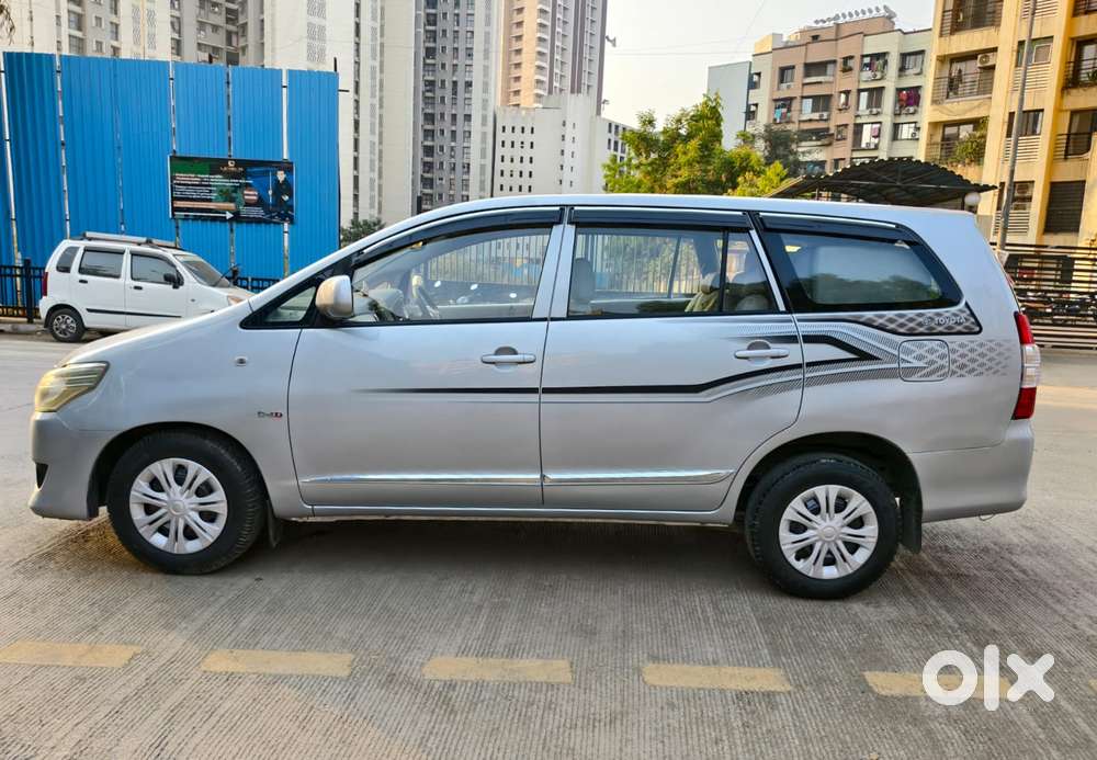 Toyota Innova 2.5 Vx 8 Seater Bs Iv, 2012, Diesel
