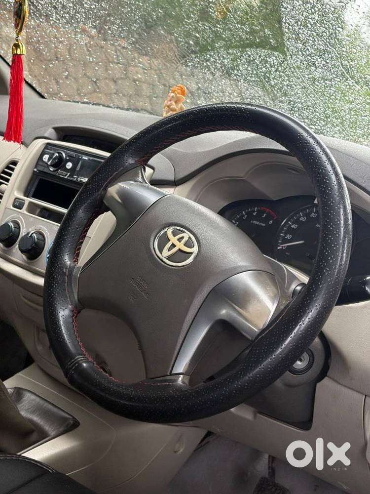 Toyota Innova 2.5 G (diesel) 8 Seater, 2014, Diesel