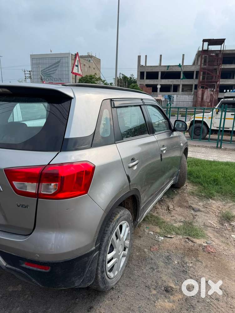 Maruti Suzuki Brezza 2017 (42k Running)