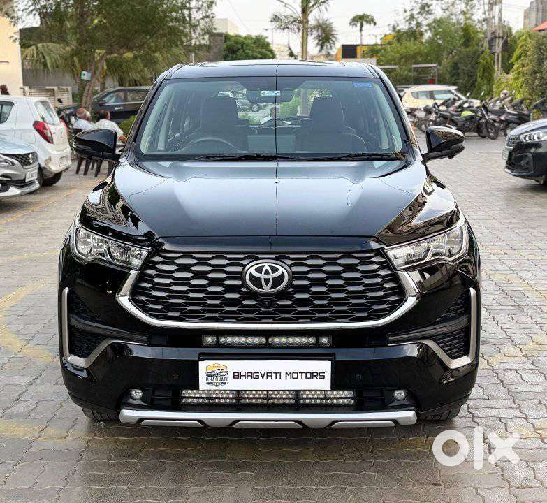 Toyota Innova Hycross 2.0 Zx Hybrid 7 Str, 2025, Petrol